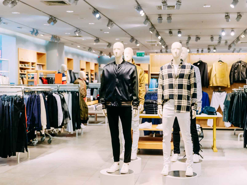 VKM Licencias Actividades · Tiendas de Ropa / Moda